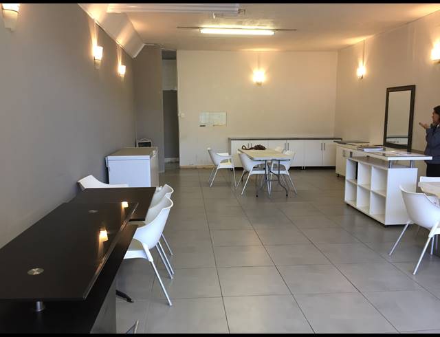 80M² RETAIL RENTED IN RICHMOND HILL